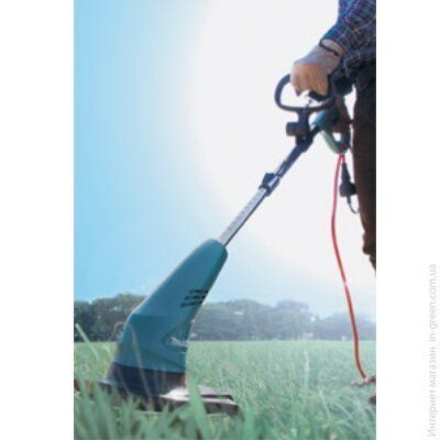 Тример MAKITA UR3000