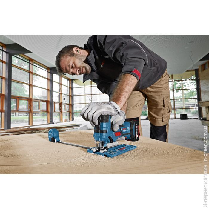 Аккумуляторный лобзик Bosch GST 18 V-LI S Solo (06015A5100)