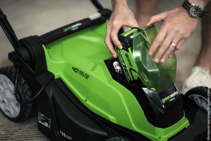 Газонокосилка аккумуляторная Greenworks G40LM41K2 с АКБ 2 Ah и ЗУ