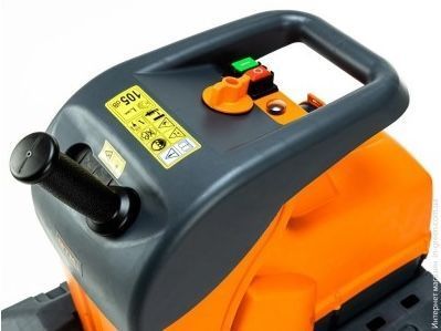 Измельчитель садовый GTM DS2800/45 ножевой механизм