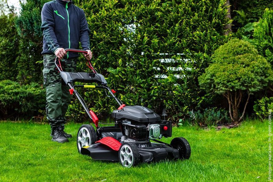 Газонокосилка бензиновая GRAPHITE 52G671