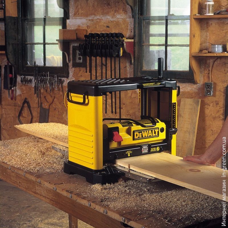 Рейсмусный станок DEWALT DW733