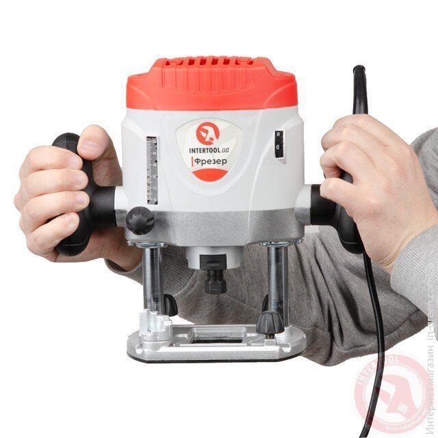Фрезер INTERTOOL DT-0950