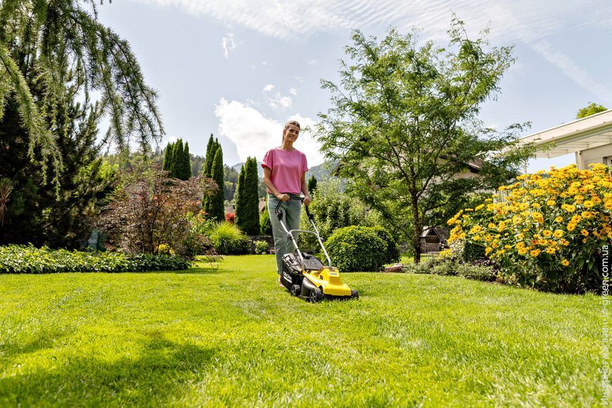 Аккумуляторная газонокосилка Karcher LMO 2-18 1.445-400.0 (без АКБ и ЗУ)