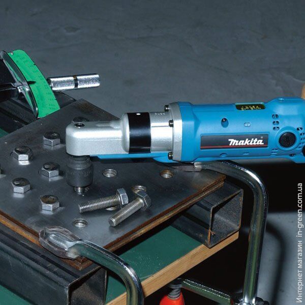 Гайкокрут MAKITA BFL080FZ