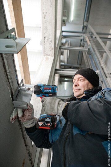 Гайковерт Bosch GDS 18 V-EC 250