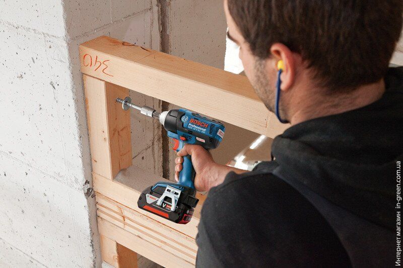 Гайковерт Bosch GDS 18 V-EC 250
