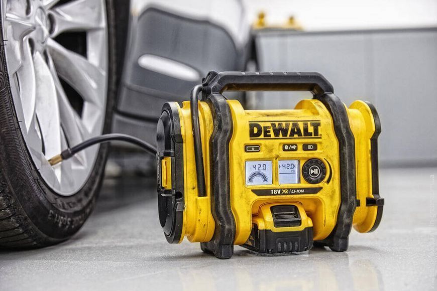 Компрессор DEWALT DCC018N