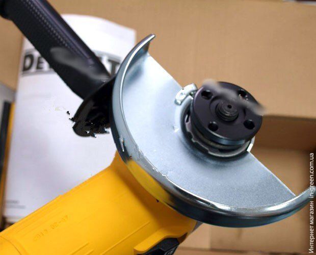Болгарка (Угловая шлифмашинка) DEWALT DWE4051