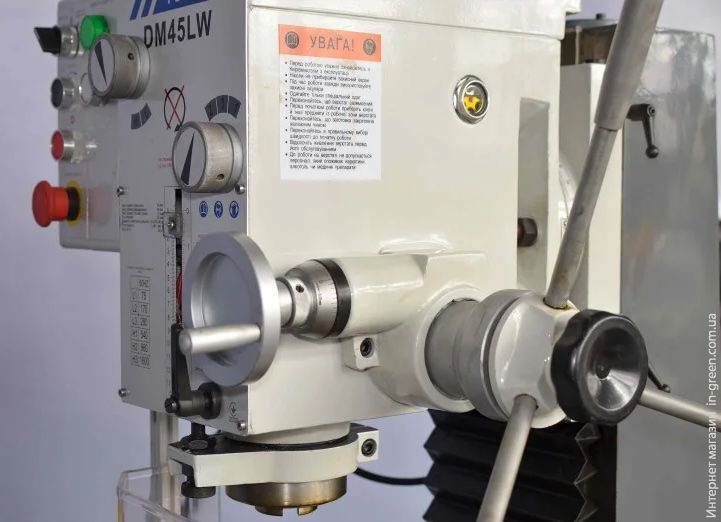 Сверлильно-фрезерный станок FDB Maschinen DM45LW X-power